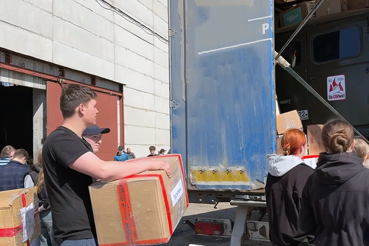 Волонтеры Алтайского края отправили полезный груз бойцам  🚛 Участники фонда «За СВОих» собрали и отп