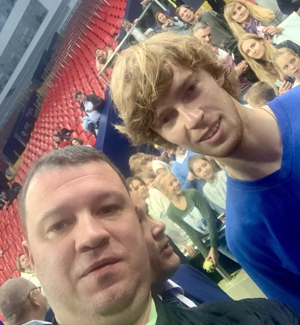 Андрей Рублев снова лучший!

Пришло время снова порадоваться на наших теннисистов. Поздравляю Андрея