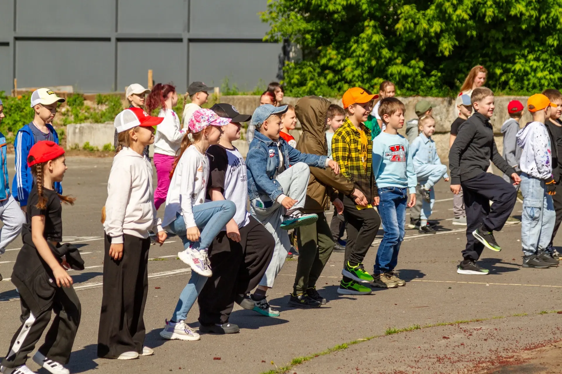🎈С 1 по 25 июня на базе нашей школы функционирует детский лагерь "Созвездие". Школьники получают го