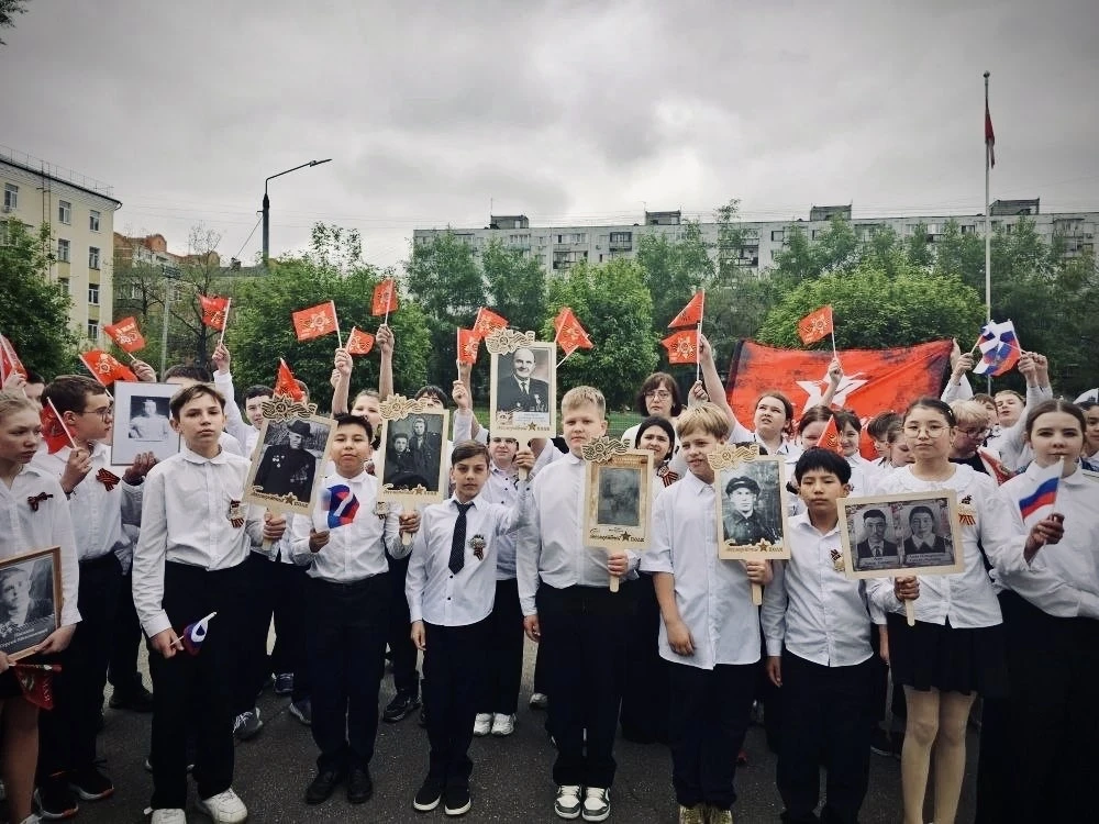 🇷🇺 Помним! Гордимся! Равняемся на героев!