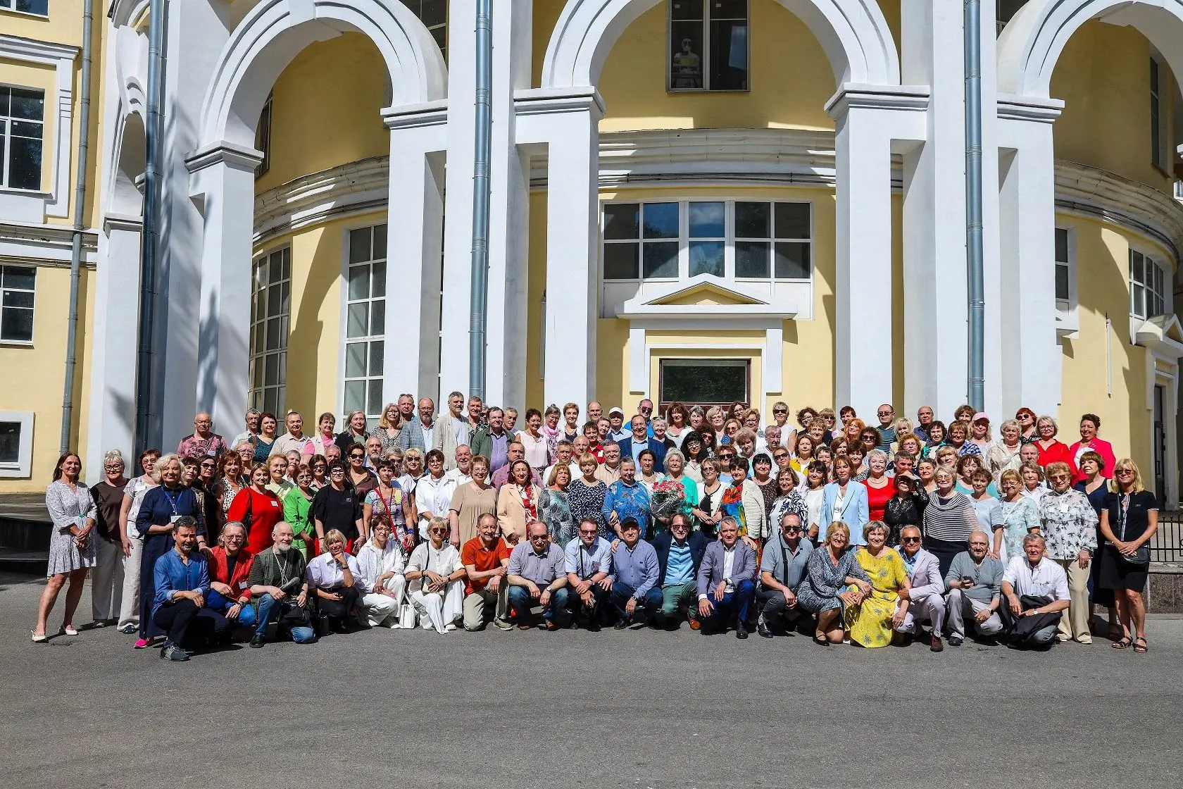 🧑‍🎓💐 6 июня прошли юбилейные встречи выпускников 1972,1973,1986, 2016 годов лечебного факультета
