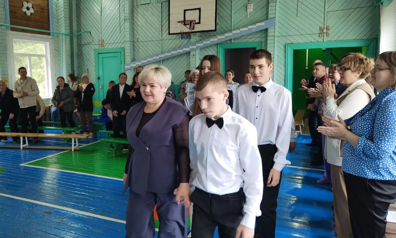 🔔Последний звонок — шаг в новую жизнь: финальный звонок для выпускников🎓