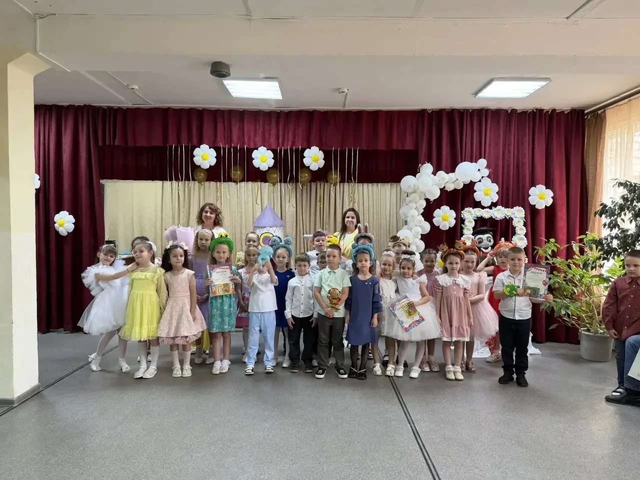 В детско-юношеском центре прошел трогательный выпускной 🎊 «Дорога за знаниями!» 🎊, по...