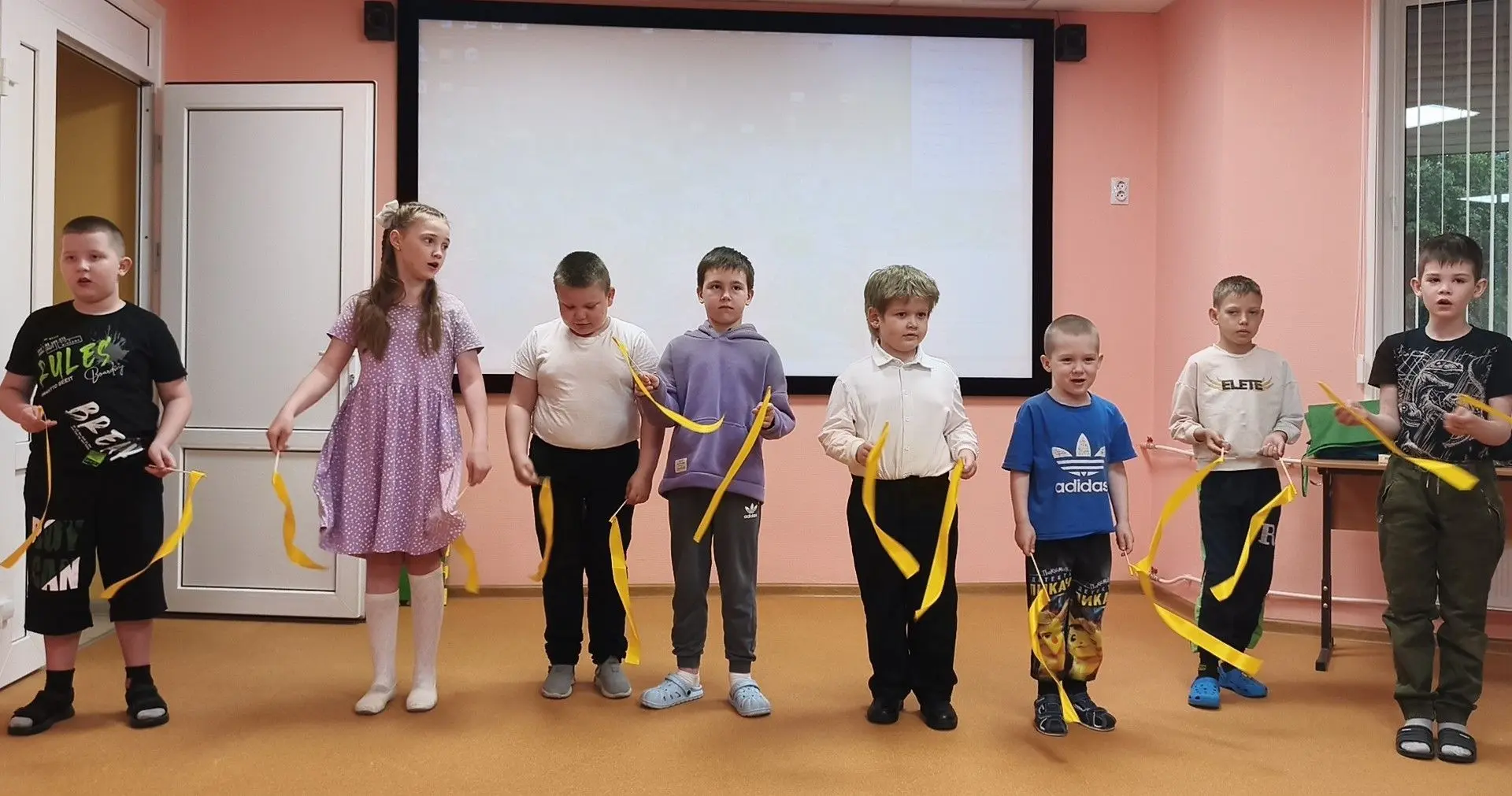 Праздничная программа в честь Дня защиты детей «Здравствуй лето - праздник детства!»
