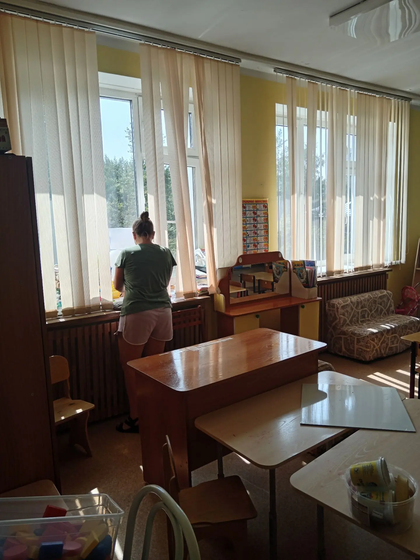 Ремонт выходит на финишную прямую.

 Теперь это не просто здание 🏠 , а настоящая страна детства с у
