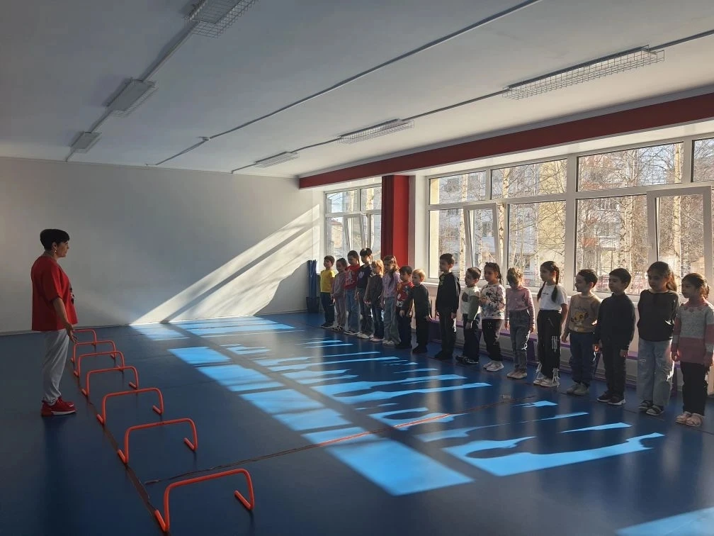 🏫 В ГОСТЯХ У ПЕРВОЙ ШКОЛЫ  Преемственность — это «мостик», который мы строим вместе. Когда детский с