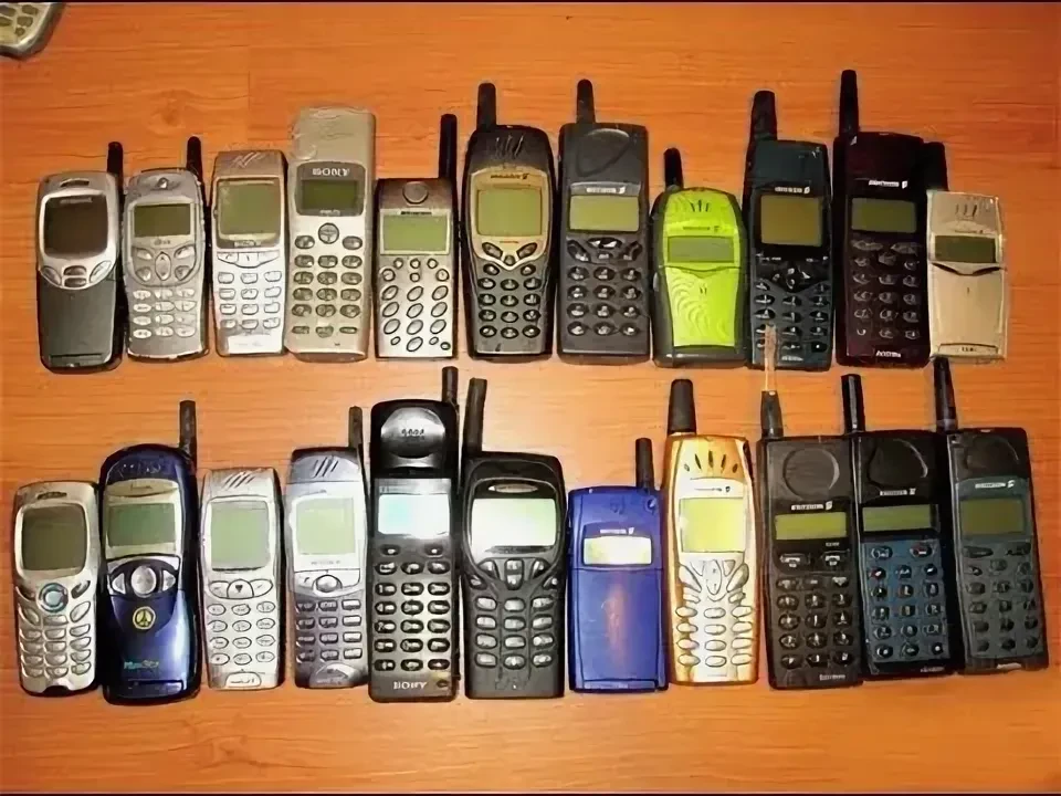 ✨ Мы, прошедшие 90-е

Сейчас без телефона никого невозможно представить. Это просто необходимость. А