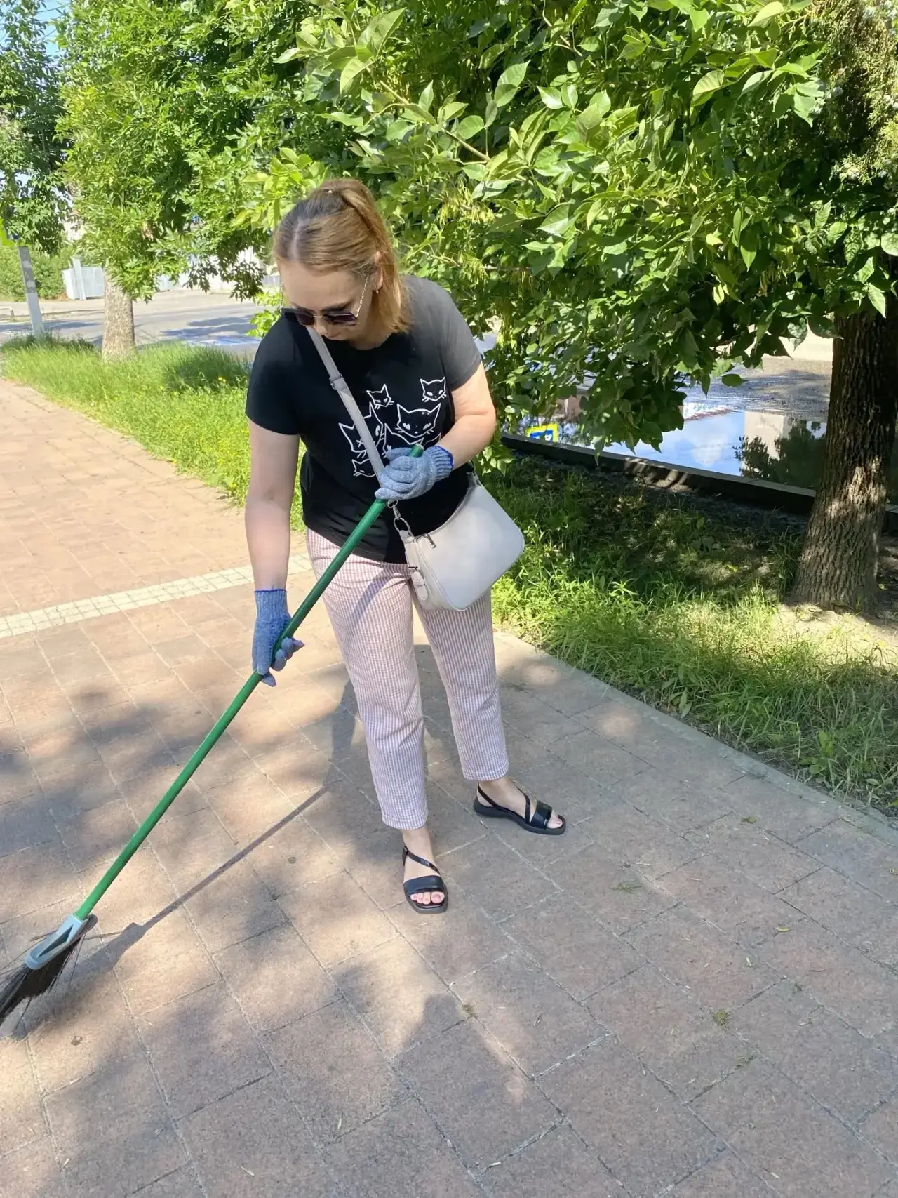 Аппарат Думы города Невинномысска провел традиционную экопятницу на территории парка в ...