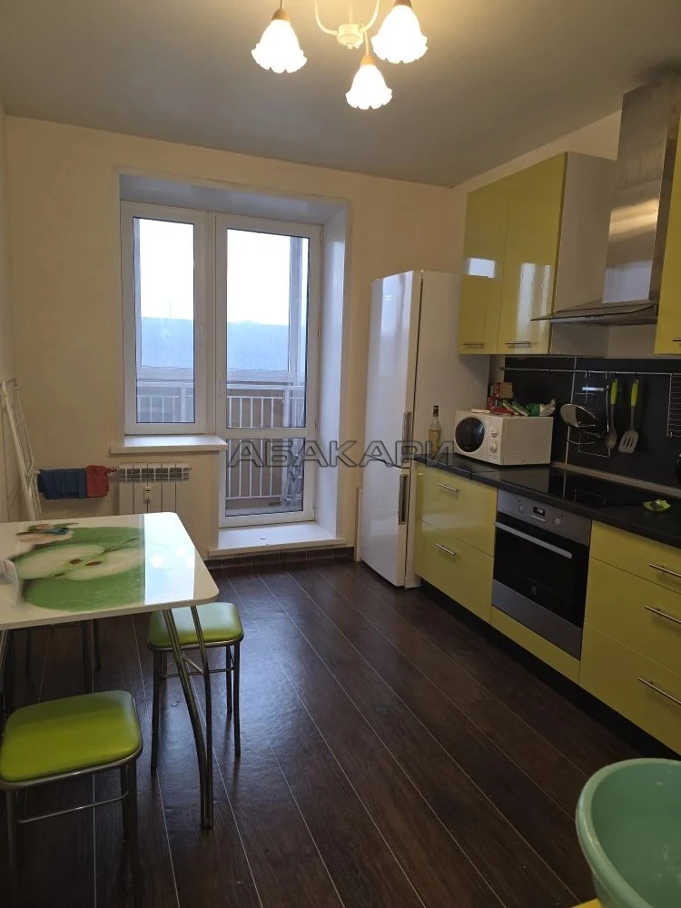🏠 Апрельская улица, 1