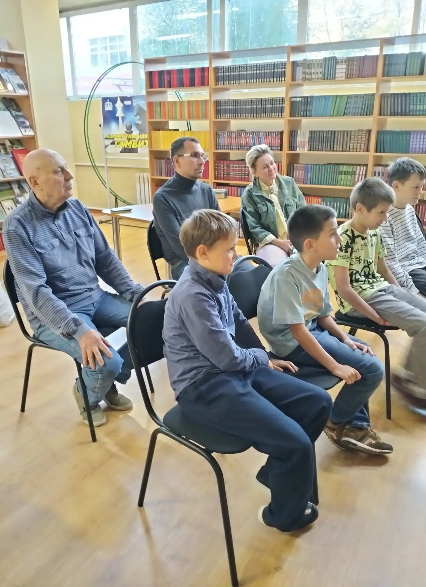 В библиотеке «Семейный очаг» прошла патриотическая программа, посвященная Дню воссоедин...
