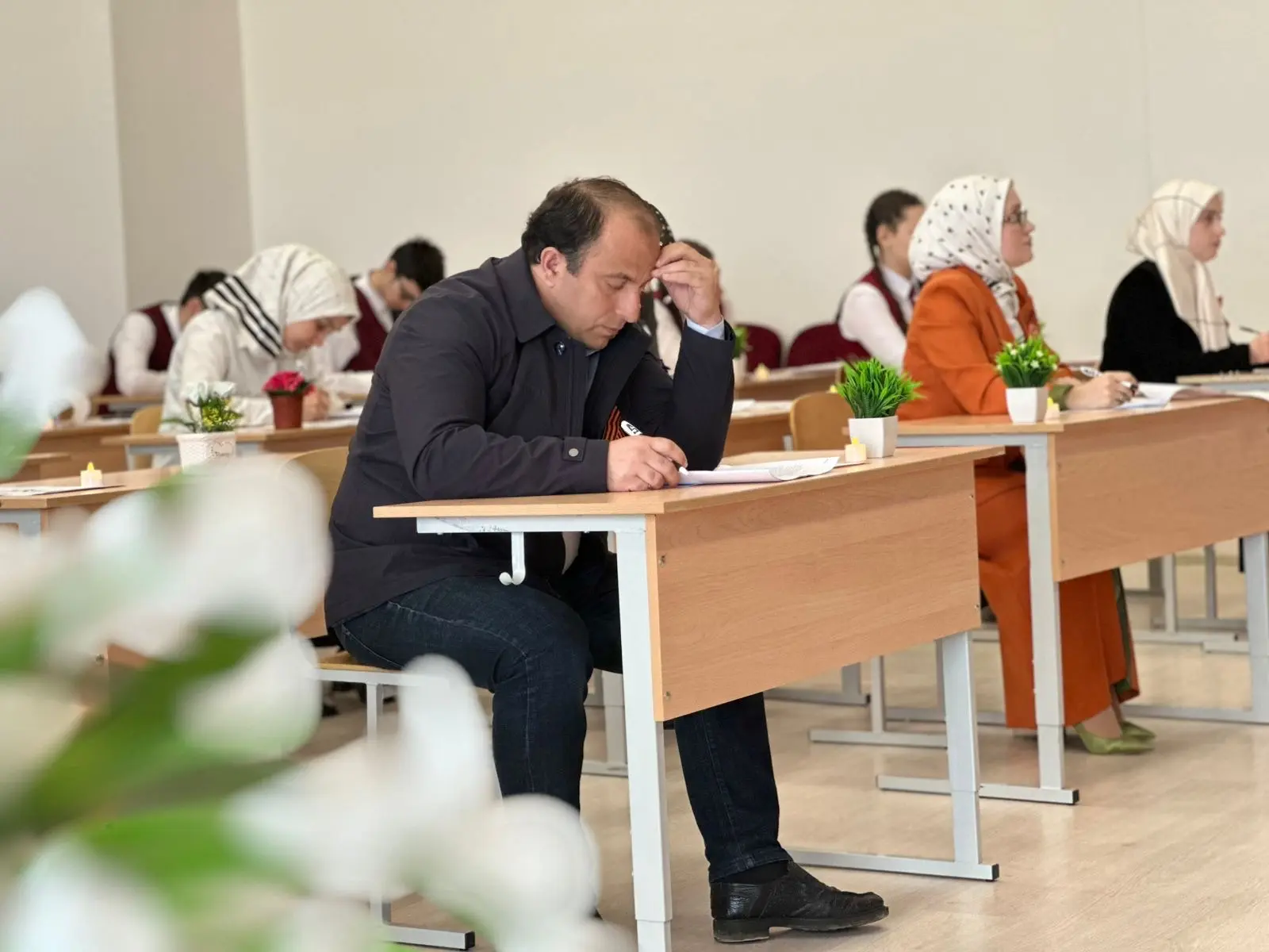 На базе нашей школы прошёл Диктант Победы, который стал символом единства и патриотизма. В этом знач