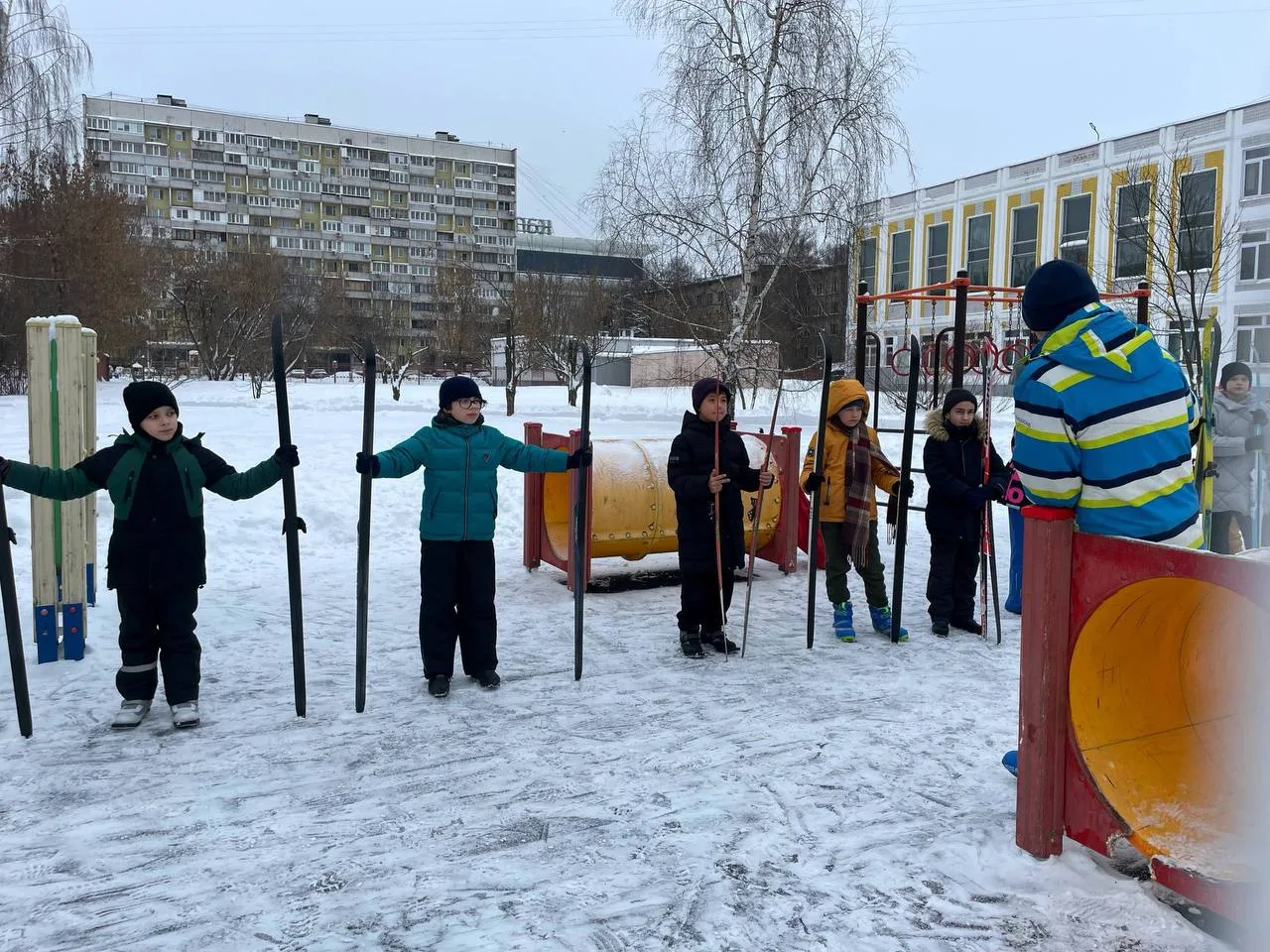 Лыжная подготовка  ⚡В нашей школе стартовала программа лыжной подготовки для формирования основ физи