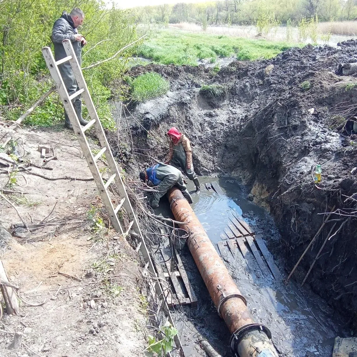 🛠 Аварийно-восстановительные работы на системе водоотведения  Работниками МБУ Центр "Благоустройство