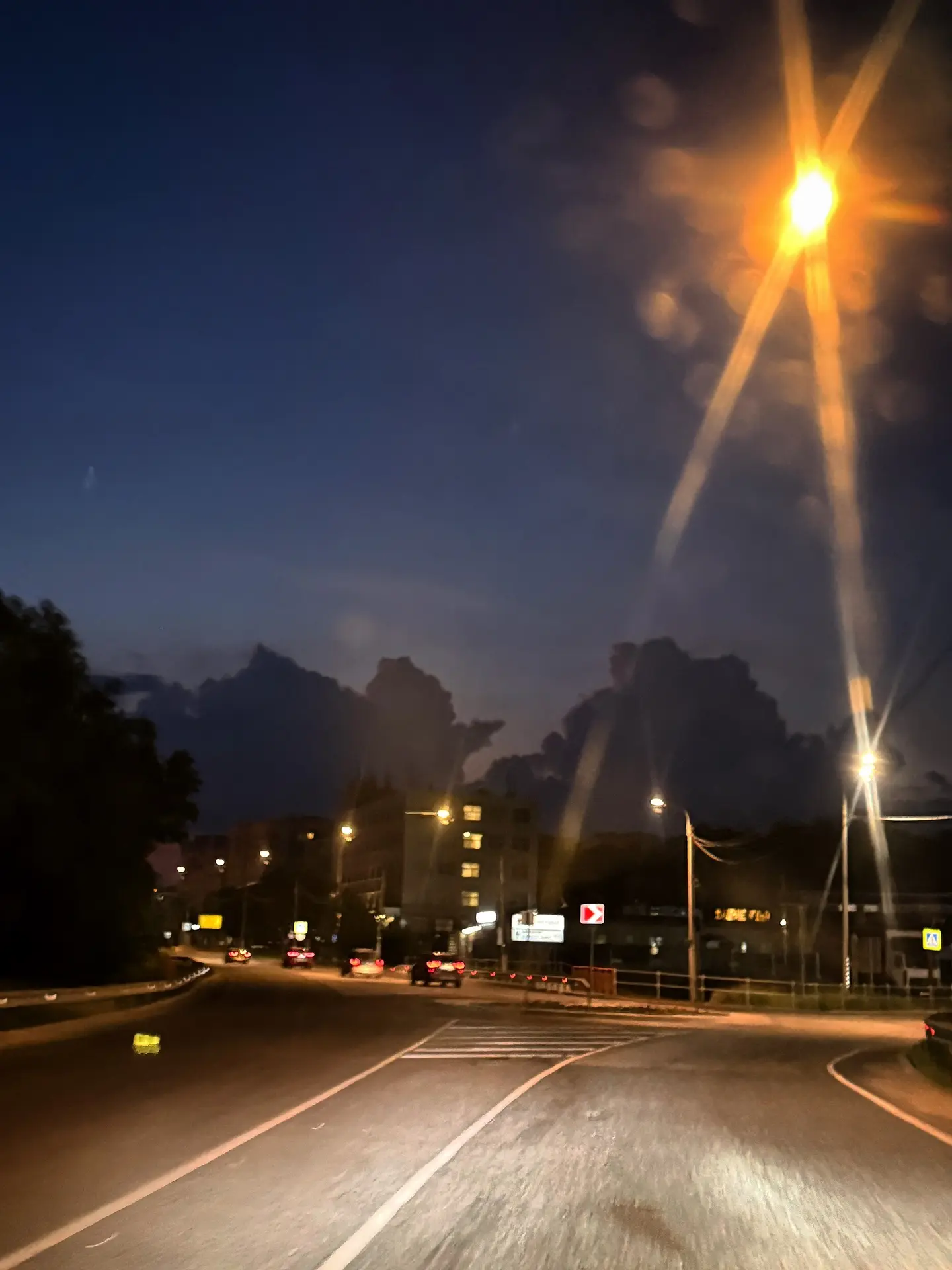 Как невероятно красиво 😍

Словно горы на заднем плане 🏔️