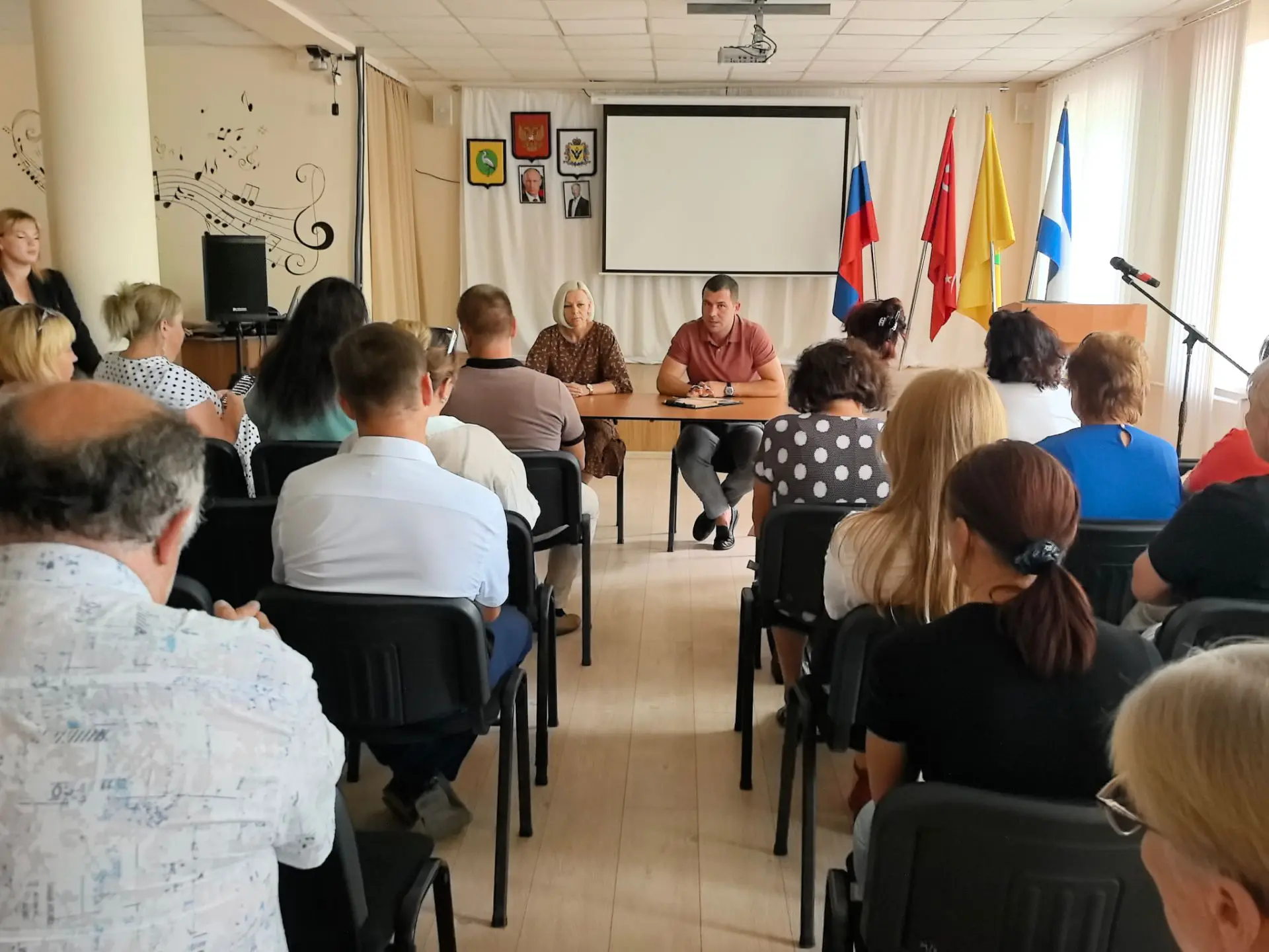 🏛️ Провел рабочую встречу с работниками культуры Чаплинского муниципального округа