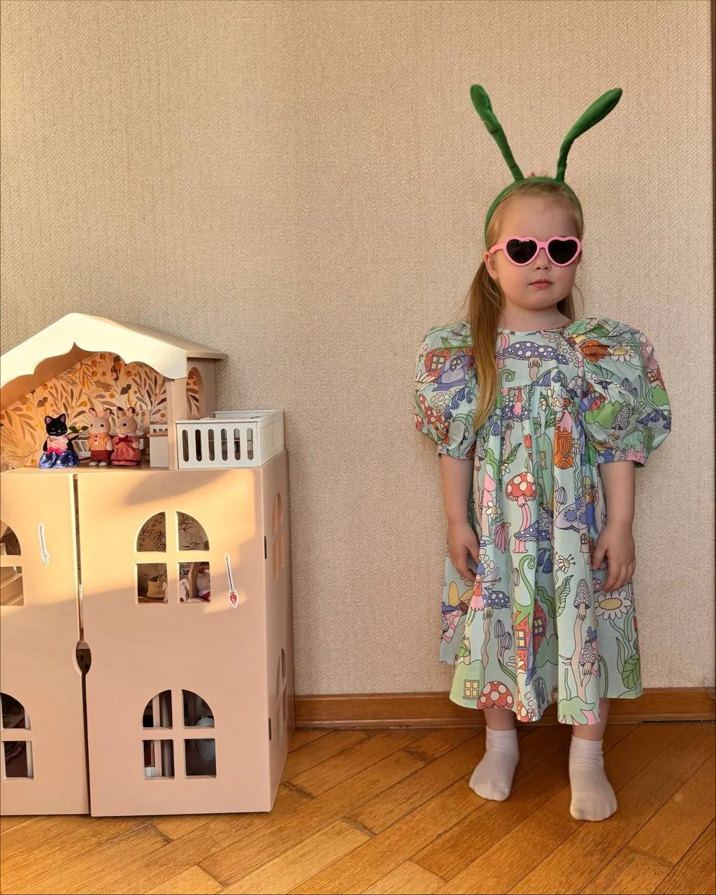 Совсем скоро этой леди исполнится 5 лет. 
Традиционно в канале сделала огромную подборку с вариантам