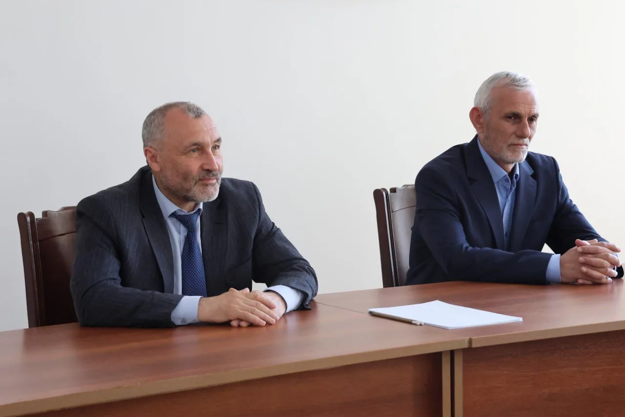 В Министерстве автомобильных дорог  ЧР прошло мероприятие, посвящённое Дню Арафа и пред...