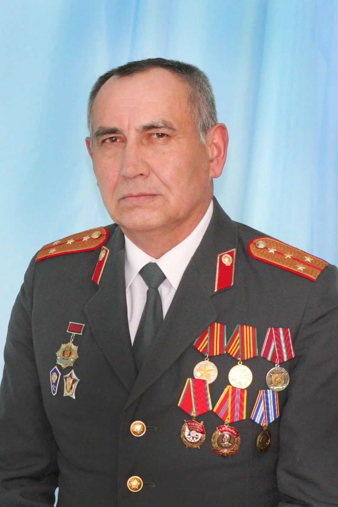 АРХИВ РАЙОНКИ. Статья из газеты «Наша жизнь» от 29 марта 2006 года № 37 (8522) "ВЕТЕРАН".
Идильман Ф