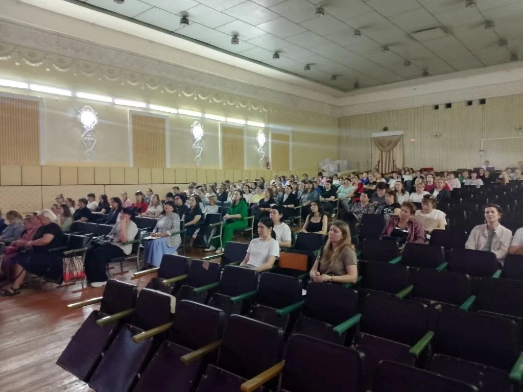 🗓 19 мая 2026 года в Доме культуры станицы Марьянской состоялось общешкольное родительское собрание 