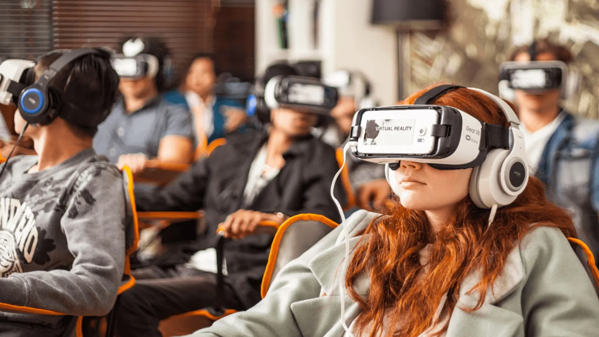 🌟 5 бесплатных VR-обучающих программ для школьников: погружение в мир знаний!

Шлемы виртуальной ре