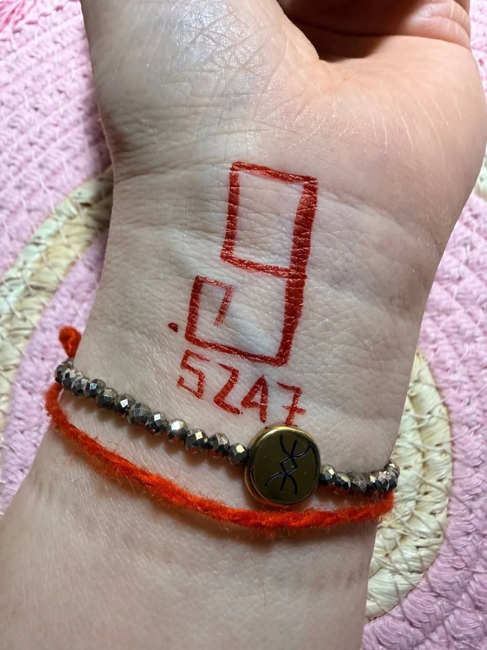 Сегодня рисуем денежную 9ку и пьем четверговый коффе.