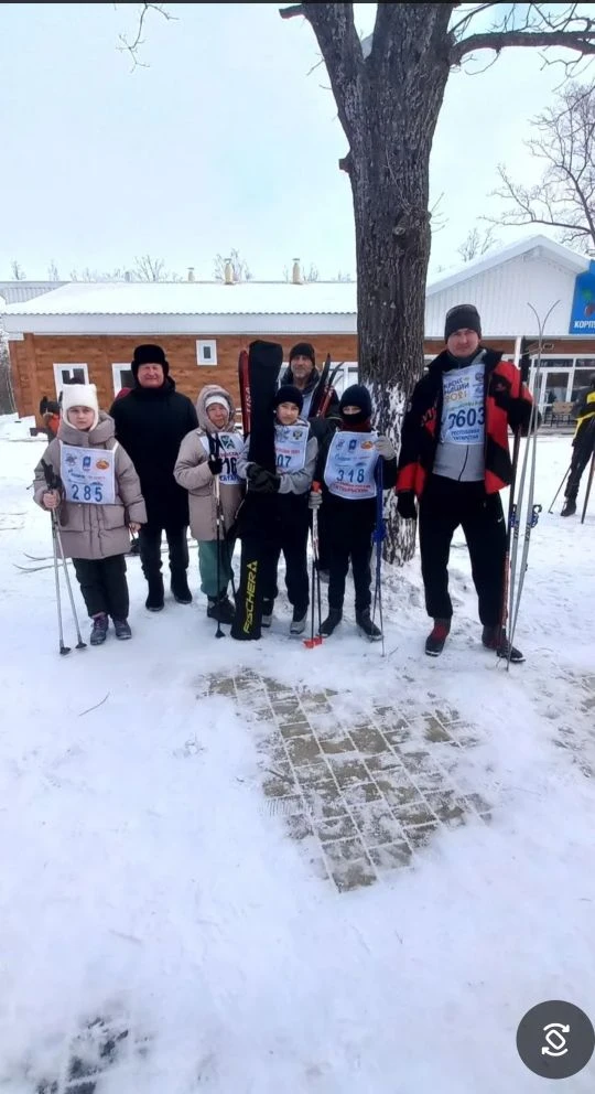 Сегодня ученики  и их родители приняли активное участие в "Лыжне Татарстана -2026". Гум...