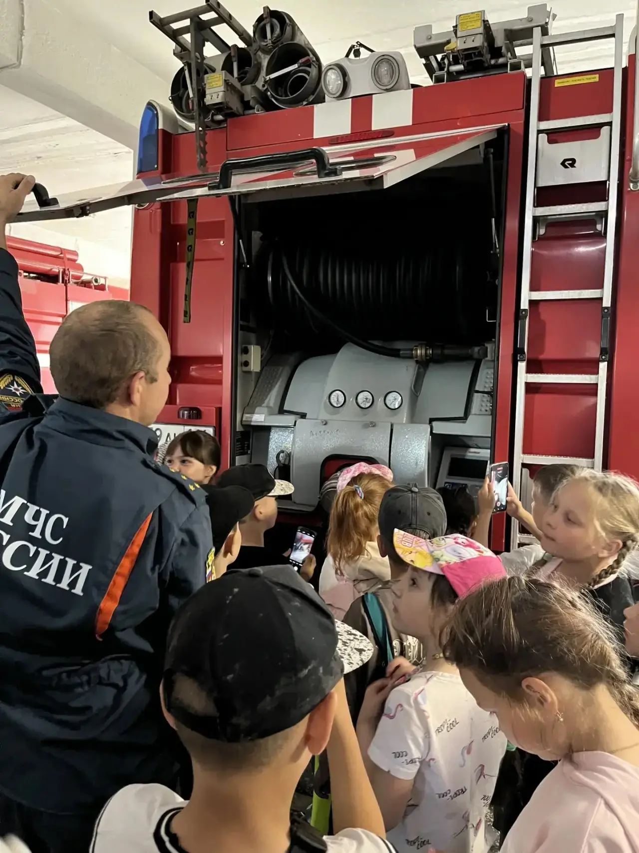 Познавательные дни в лагере «Дружба»: поход в ДПО Пожарников😉