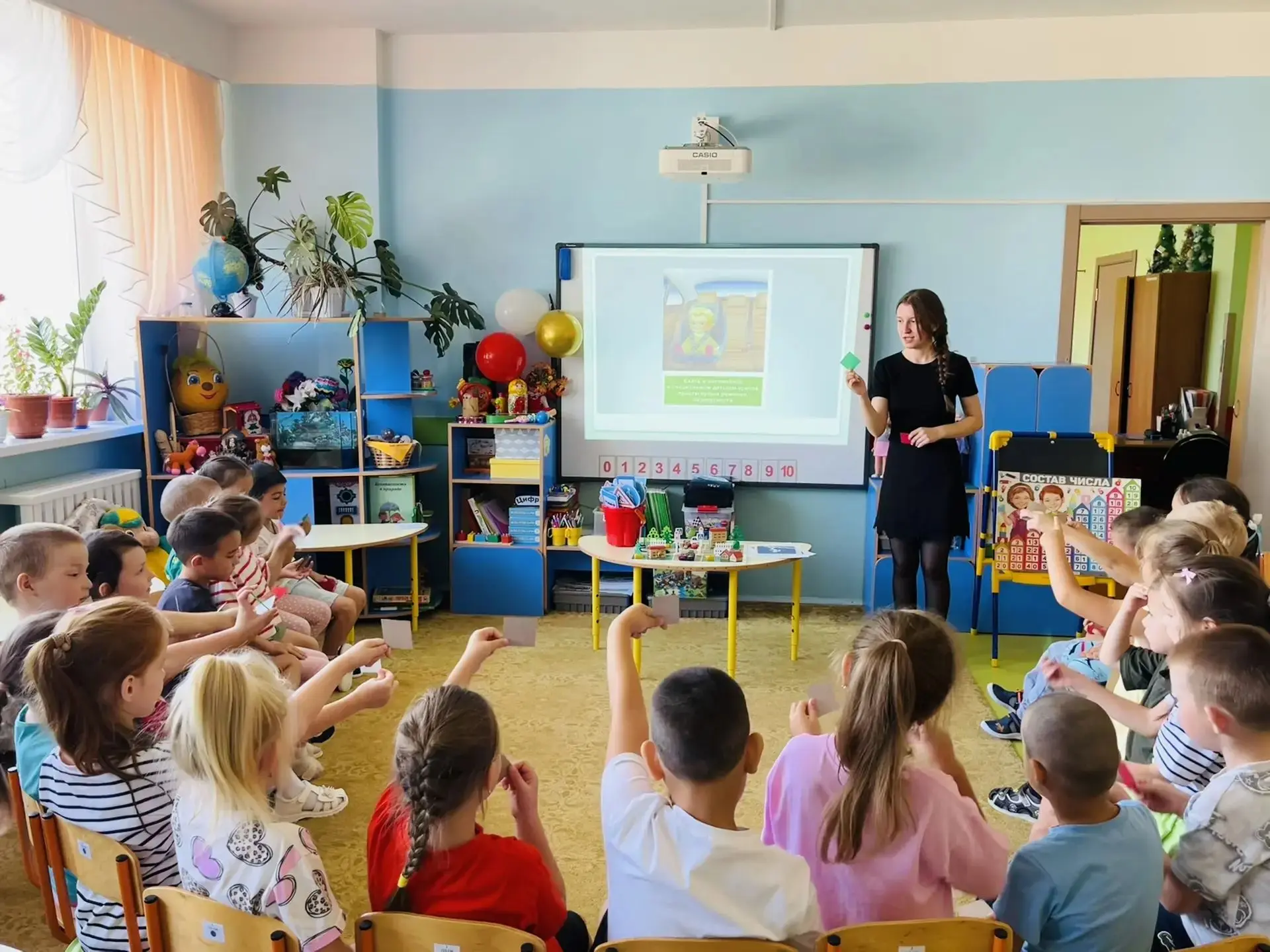 🚦В подготовительной группе №2 прошла увлекательная беседа по правилам дорожного движен...