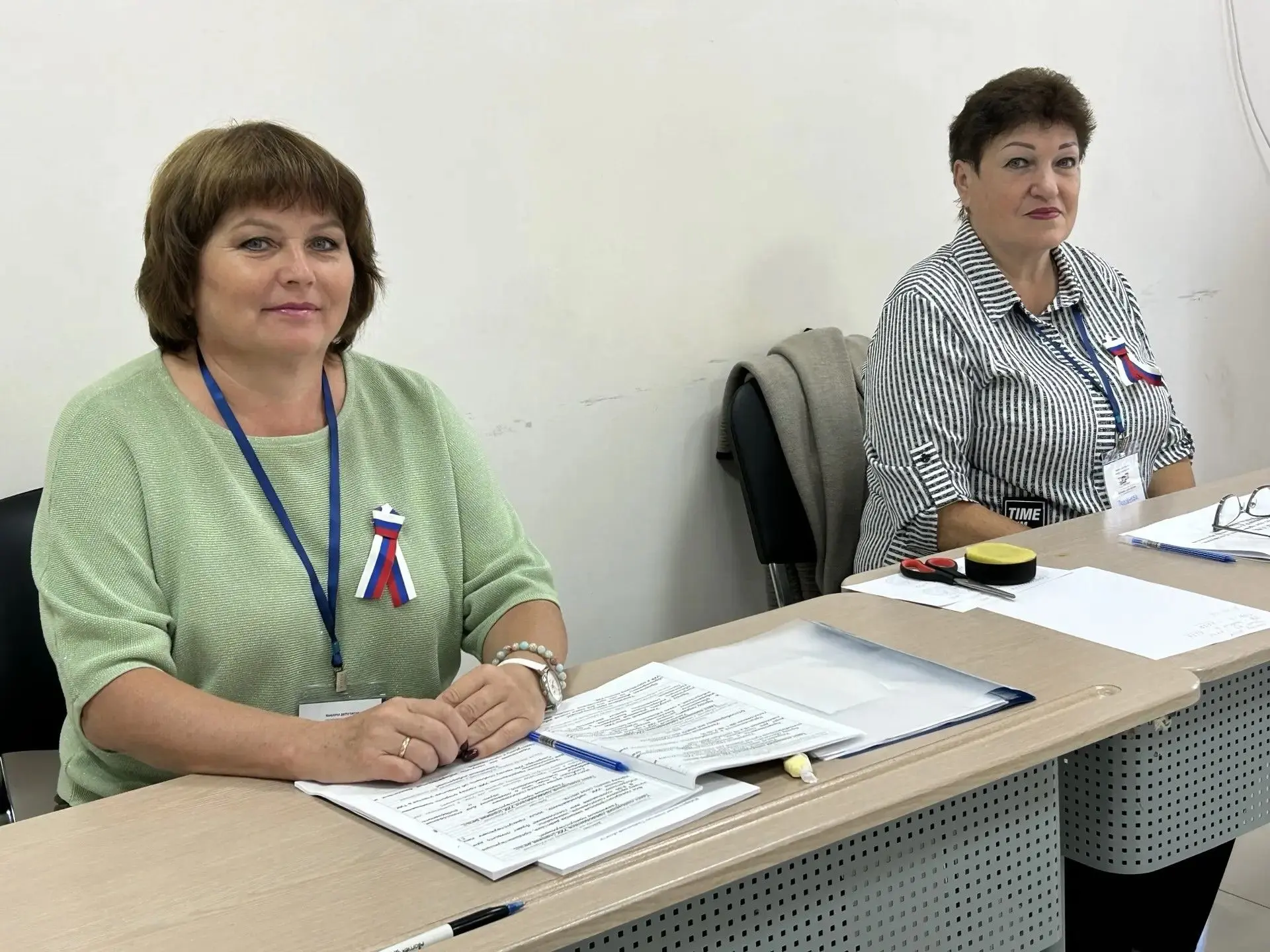В Первомайском округе сегодня, 18 сентября, ровно в 8:00 для избирателей открылись 22 у...