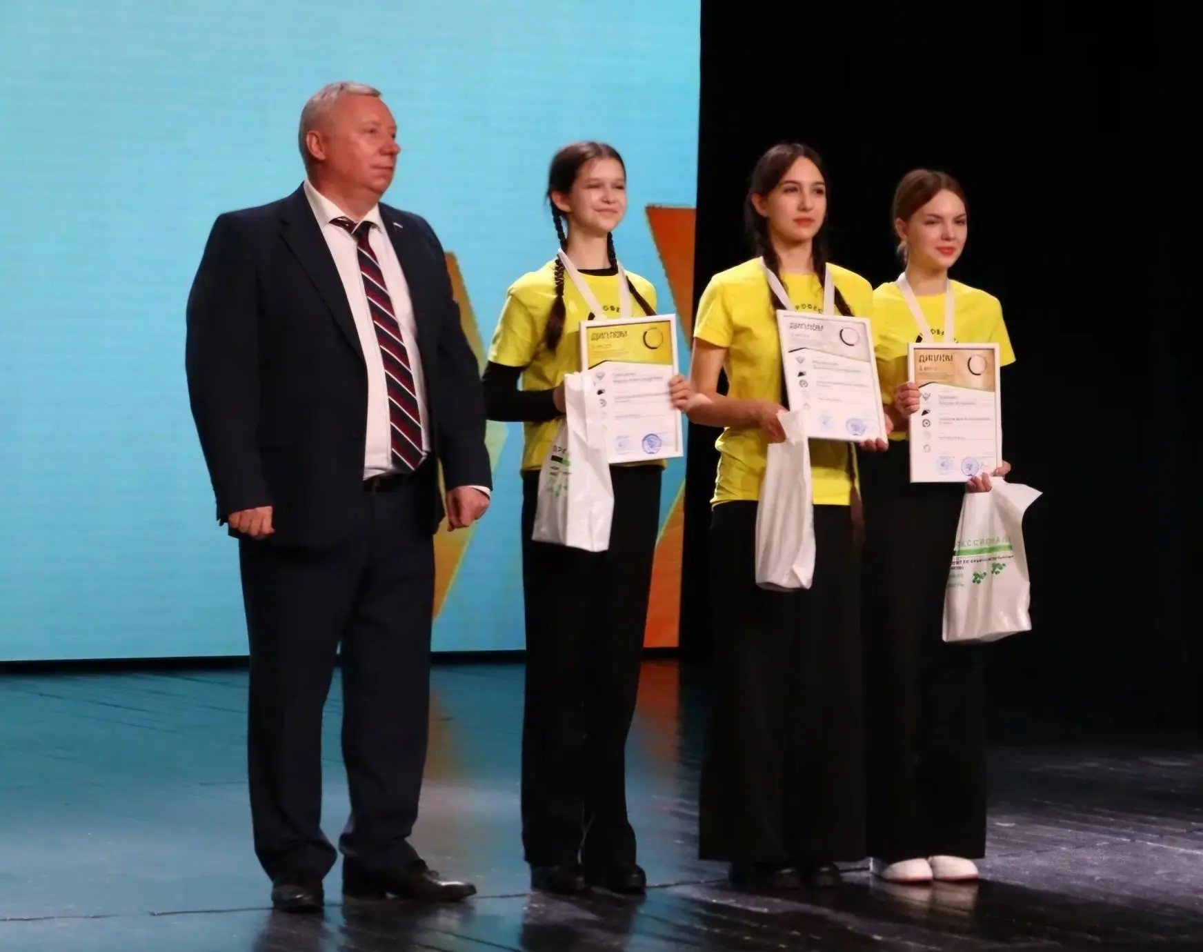 🥇 ЕСТЬ ЗОЛОТО! Вперед, к новым свершениям! 👏🏅