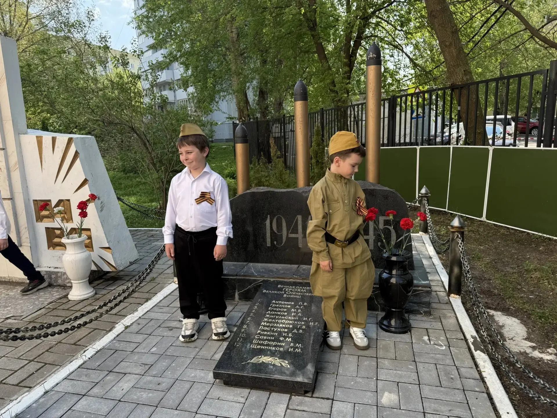 ПАМЯТЬ В СЕРДЦАХ С ДЕТСТВА  🎈 Накануне праздника Дня Победы воспитанники нашего дошкольного отделени