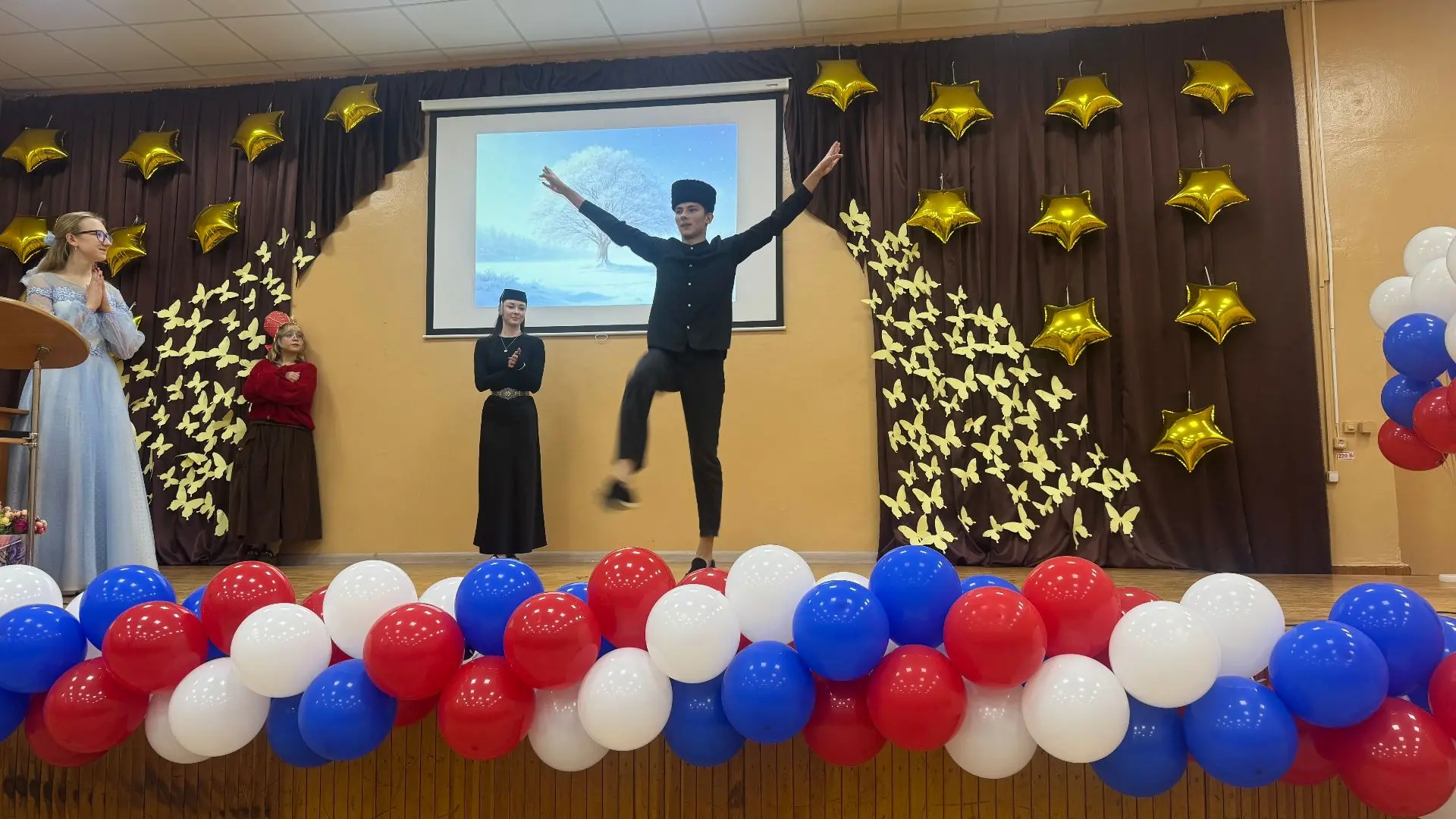 📣В нашей школе состоялся тематический вечер, посвященный Международному Женскому Дню, который был ор
