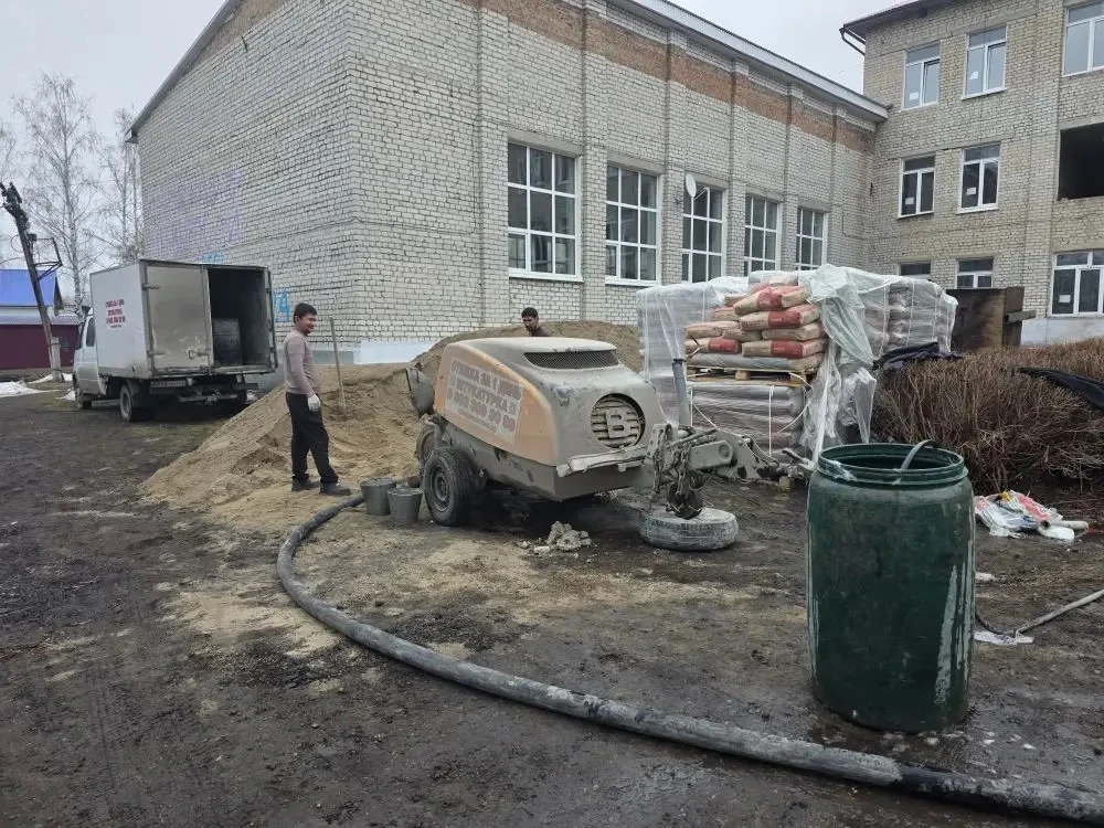 р.п. Старотимошкино продолжаются важные этапы строительных работ, направленные на обнов...