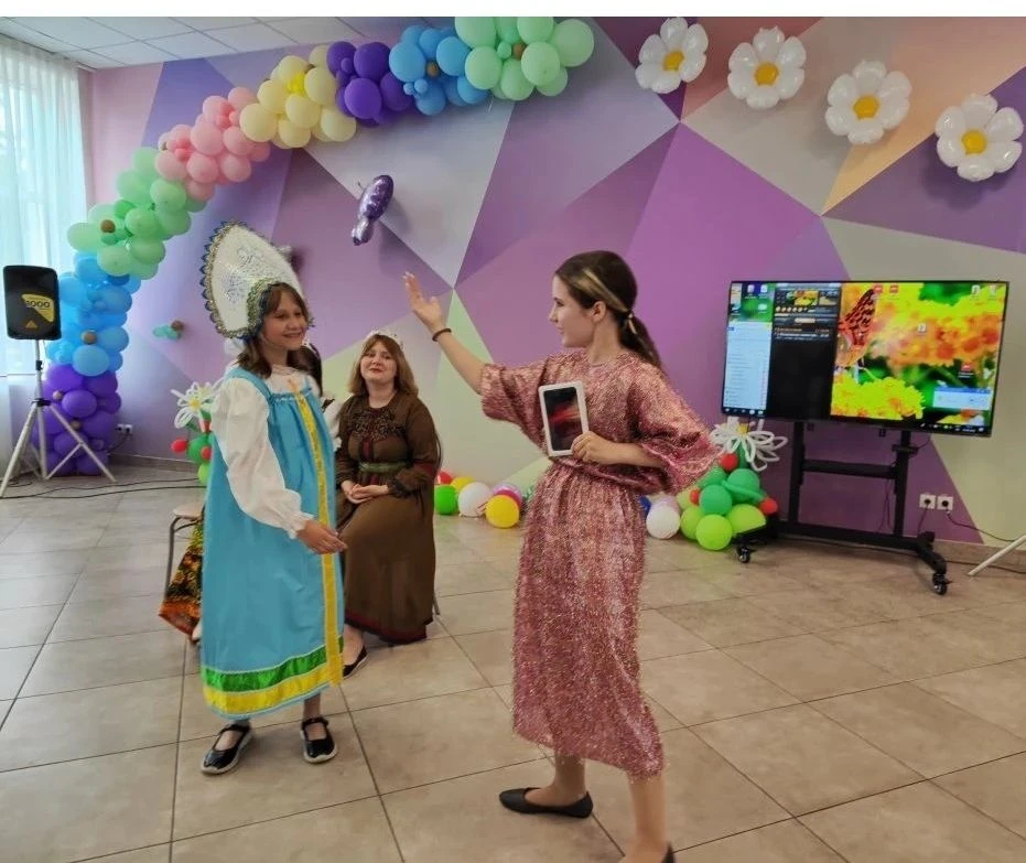 В Центре СемьЯ состоялось мероприятие «В гостях у сказки», которое подарило детям насто...