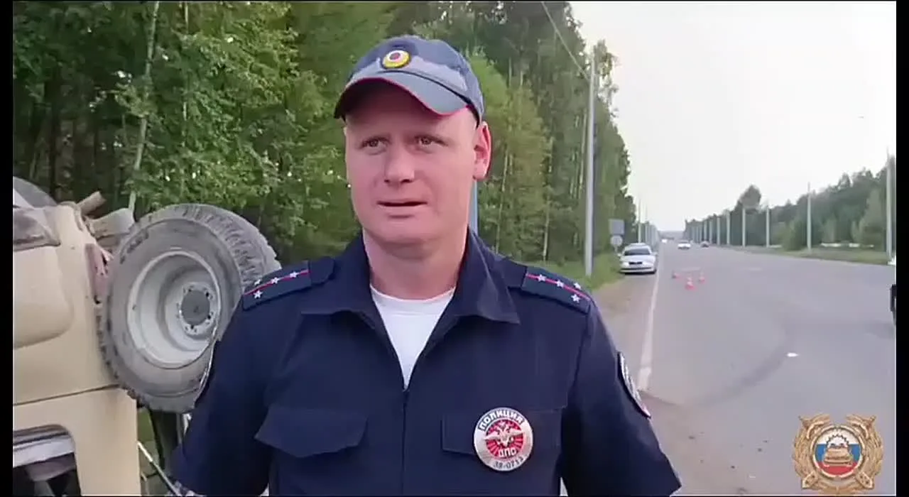 В Саянске сотрудники полиции разбираются в обстоятельствах ДТП, в котором один человек ...