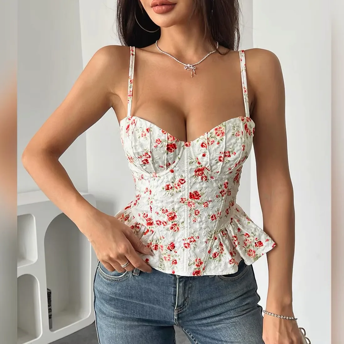 Топы и корсеты 🌸 трендовые модели по отличным ценам 

✔️Один   ✔️Два    ✔️Три 

✔️Четыре   ✔️Пять 
