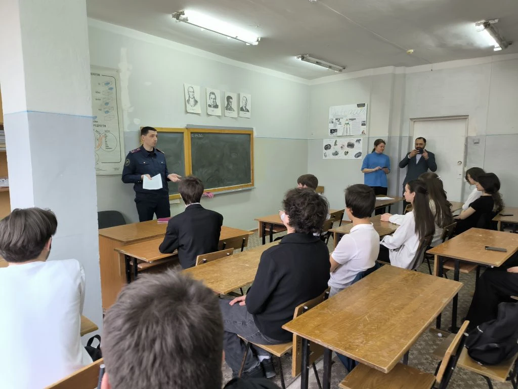 В нашей школе открыт кадетский класс Следственного управления Следственного комитета РФ по КБР.  Сот