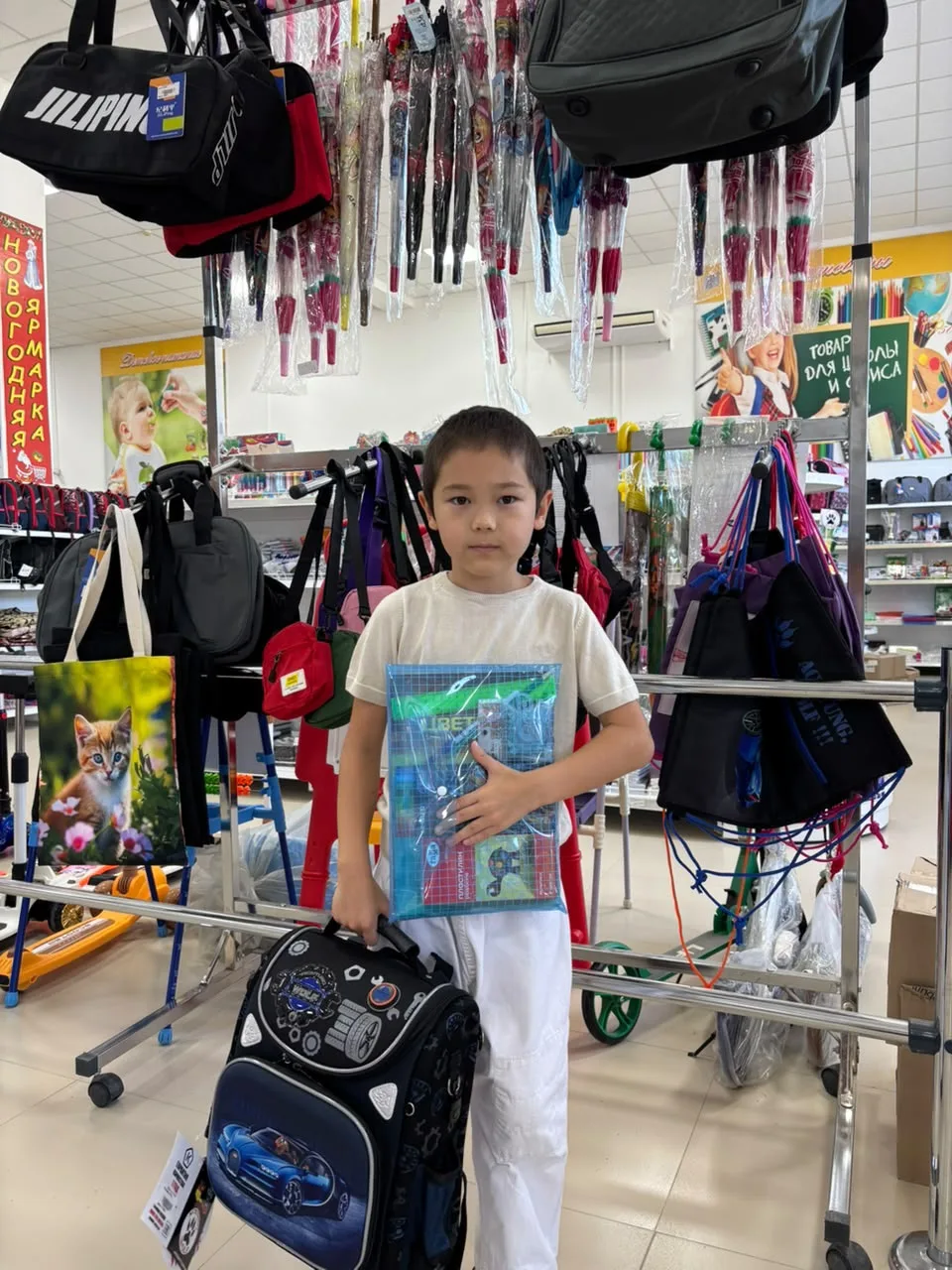 Ногайский драматический театр продолжает ежегодное участие в акции «собери ребенка в шк...