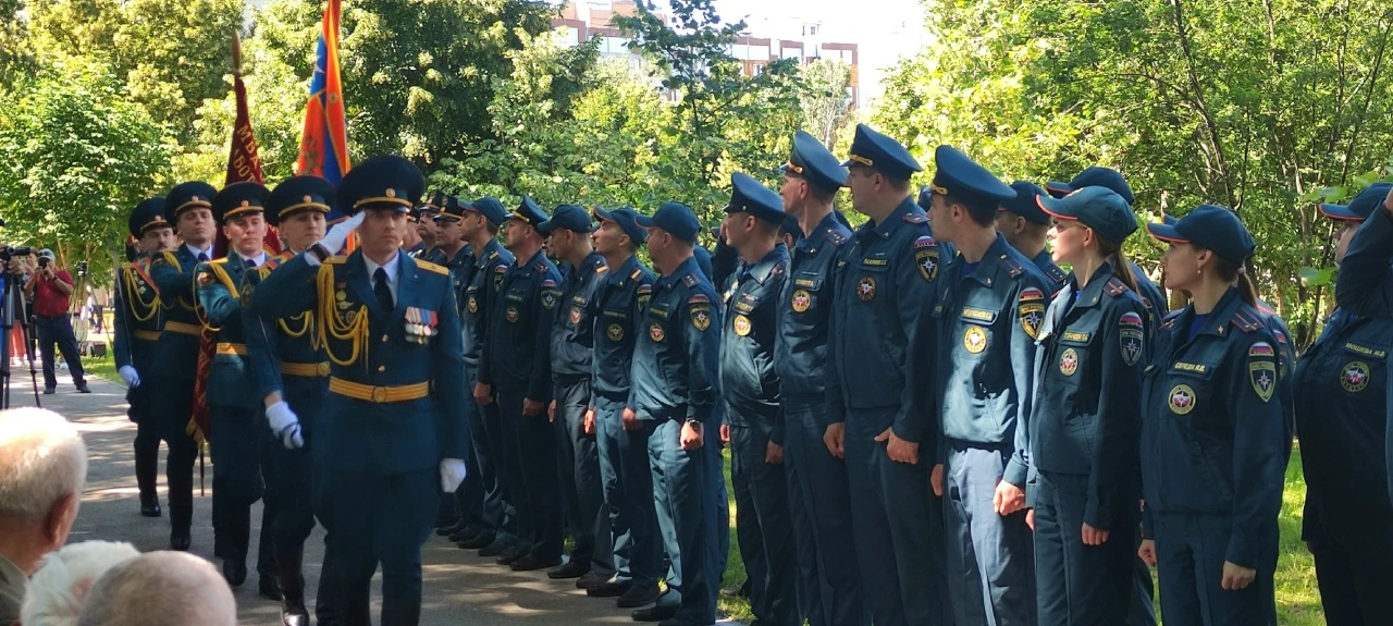 🌳 В Самаре открылся сквер имени Николая Кириленко!

За этим названием — судьба легендарного спасате