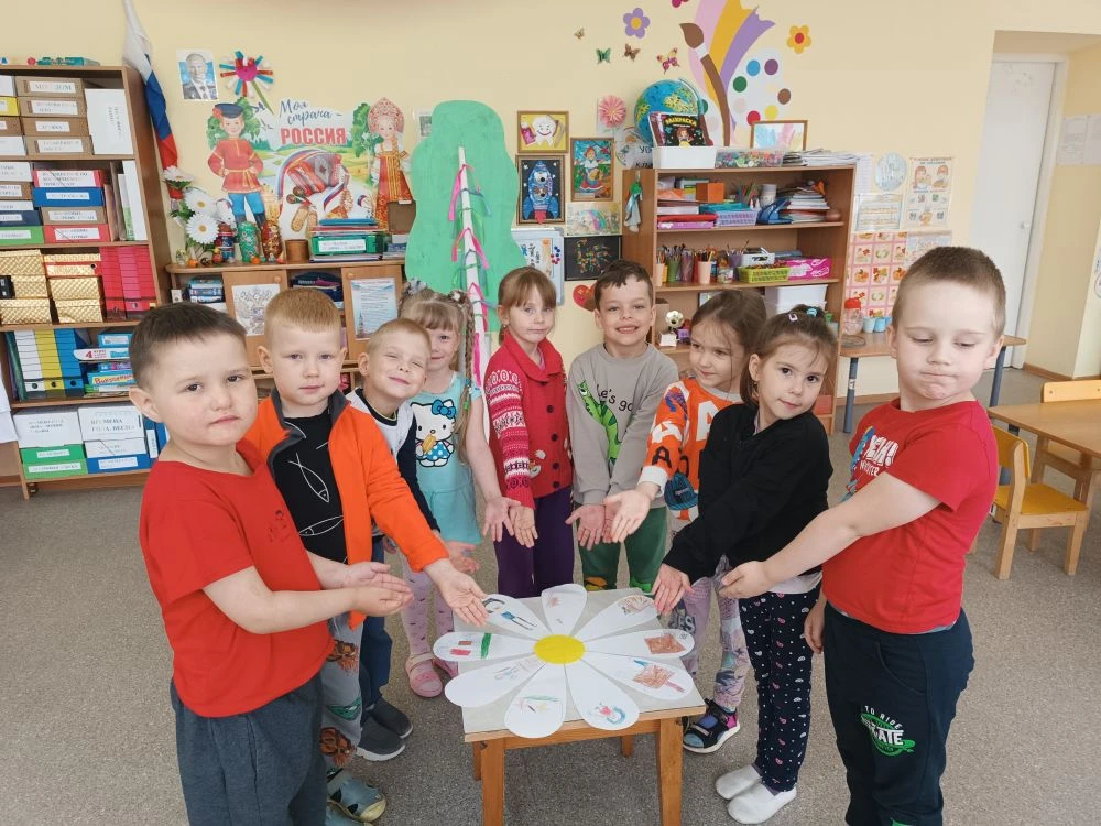 ✨❤ В старшей группе "Звездочки" прошло мероприятие "Моя семья" ❤