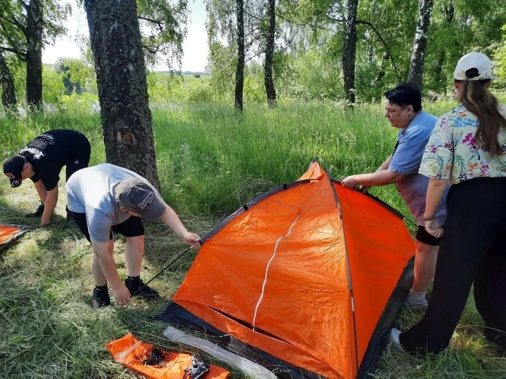 Вчерашний день в нашем школьном лагере был просто удивительным! 🌲 Наши ребята превратились в настоя