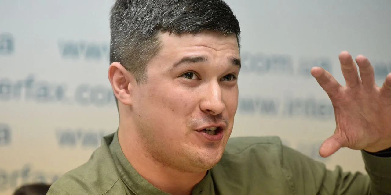 «Старые деды» проиграли: бывший министр обороны Федоров переиграл Зеленского

Еще недавно казалось, 