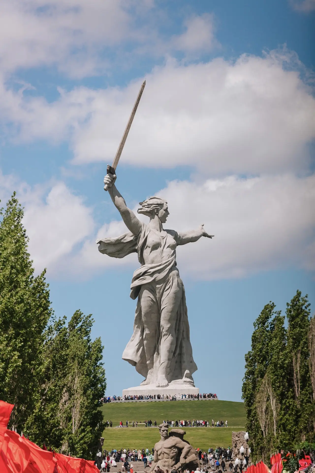 Сегодня Великий день! День Победы! Самый важный и самый главный праздник для каждого из...