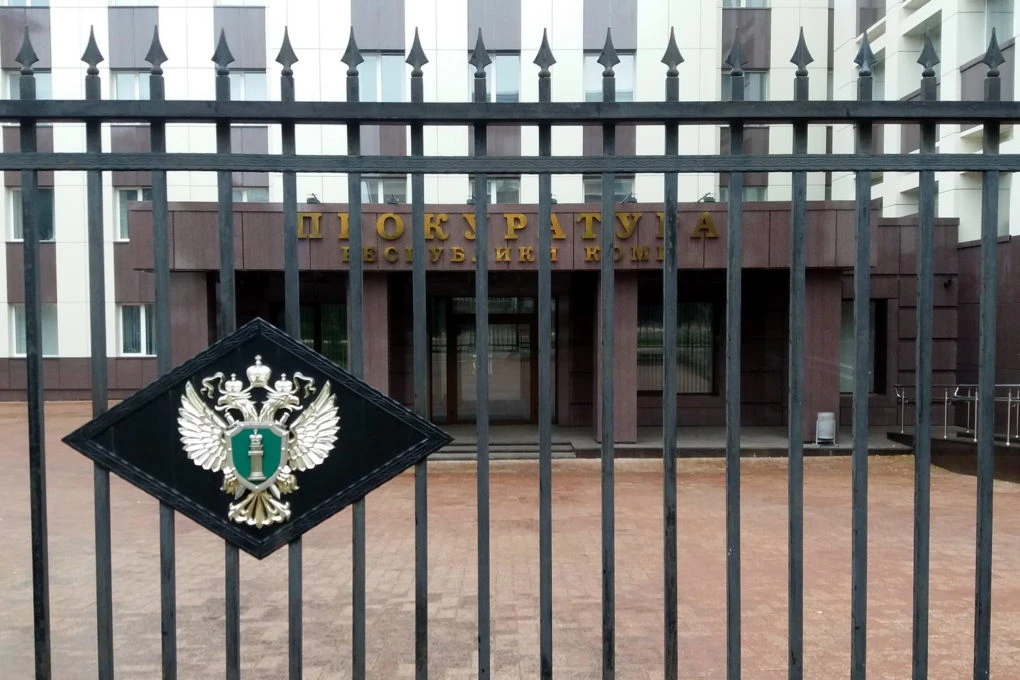 Две подруги предстанут перед судом за попытку сбыта наркотиков