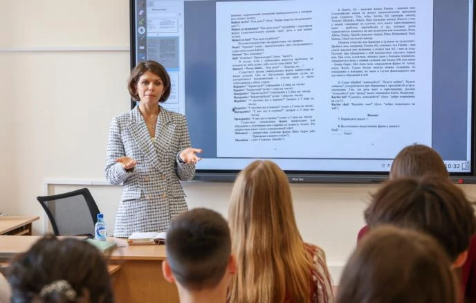 📚 Новый стандарт обучения в школах России вступит в силу с 1 сентября 2027 года