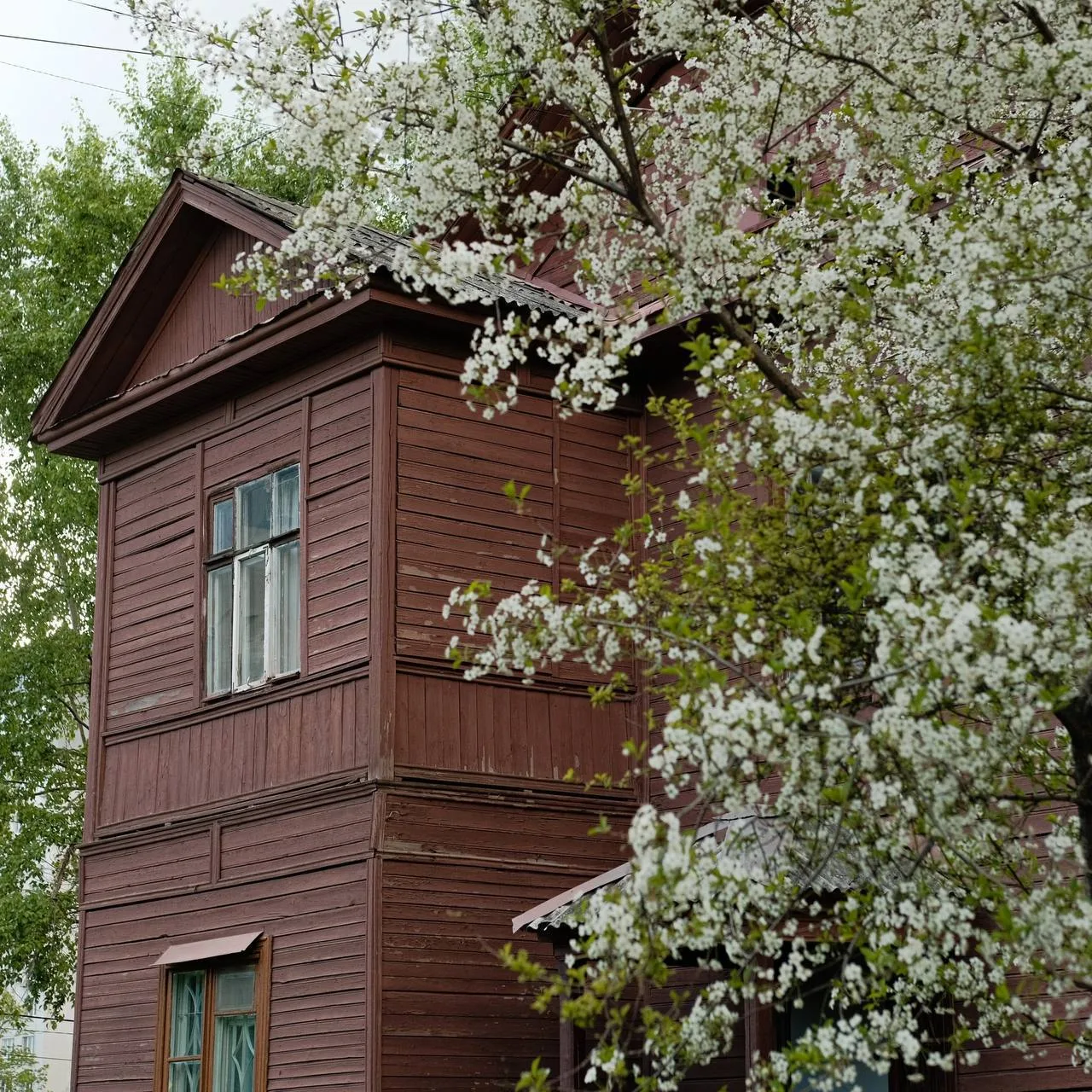 В центре Нижнего сохранился квартал из 1920-х.