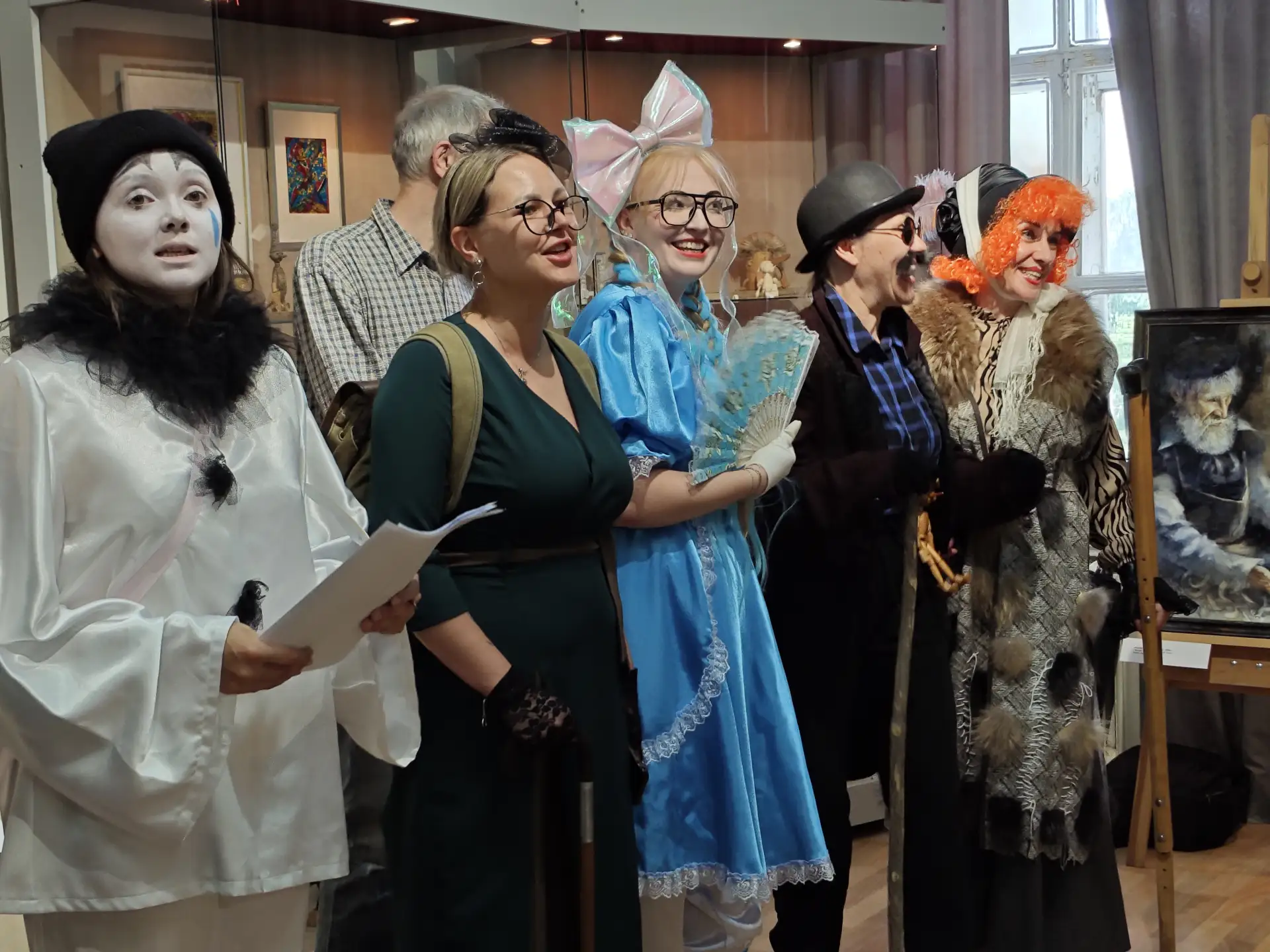 «Великий юный озорник»: магистранты ФХО на открытии «Фестиваля Буратино»

🎩 Магистранты 1 курса про