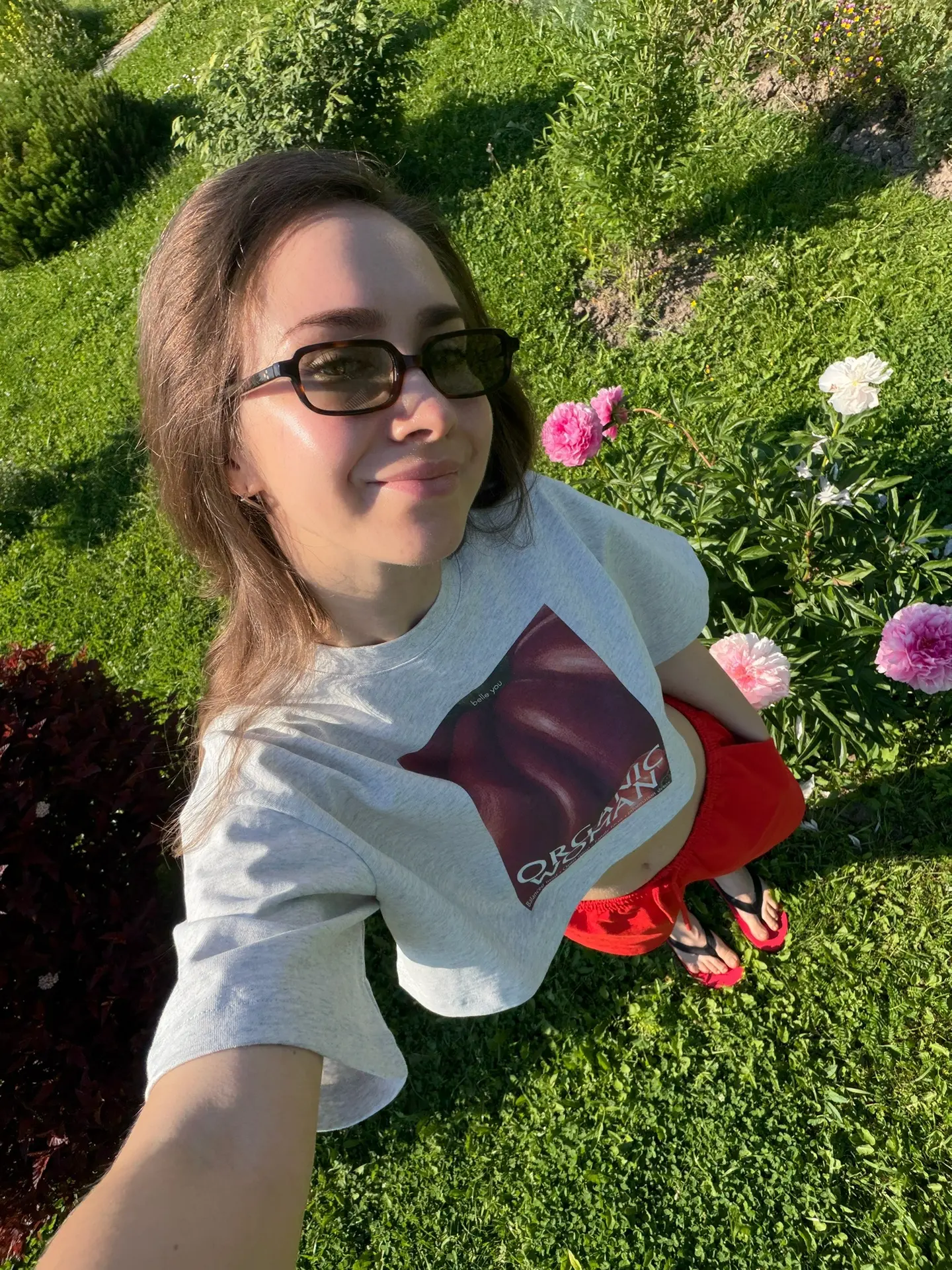 Показываю мои любимые spf для лица и губ, и нежно напоминаю вам о важности защиты 💛

Кстати, обраща