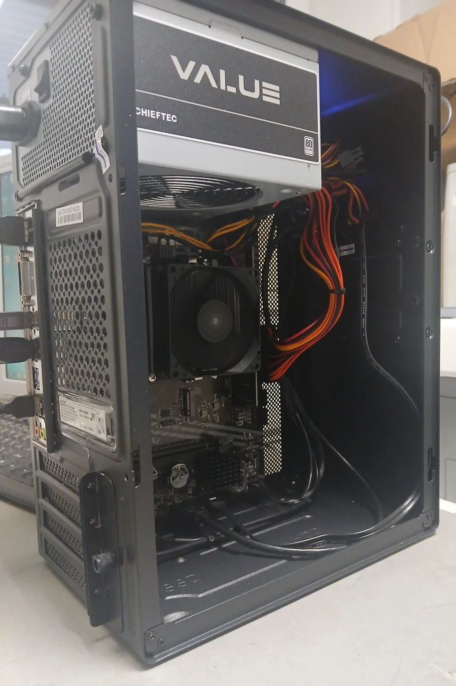 Сборка партии ПК на athlon 300ge.
