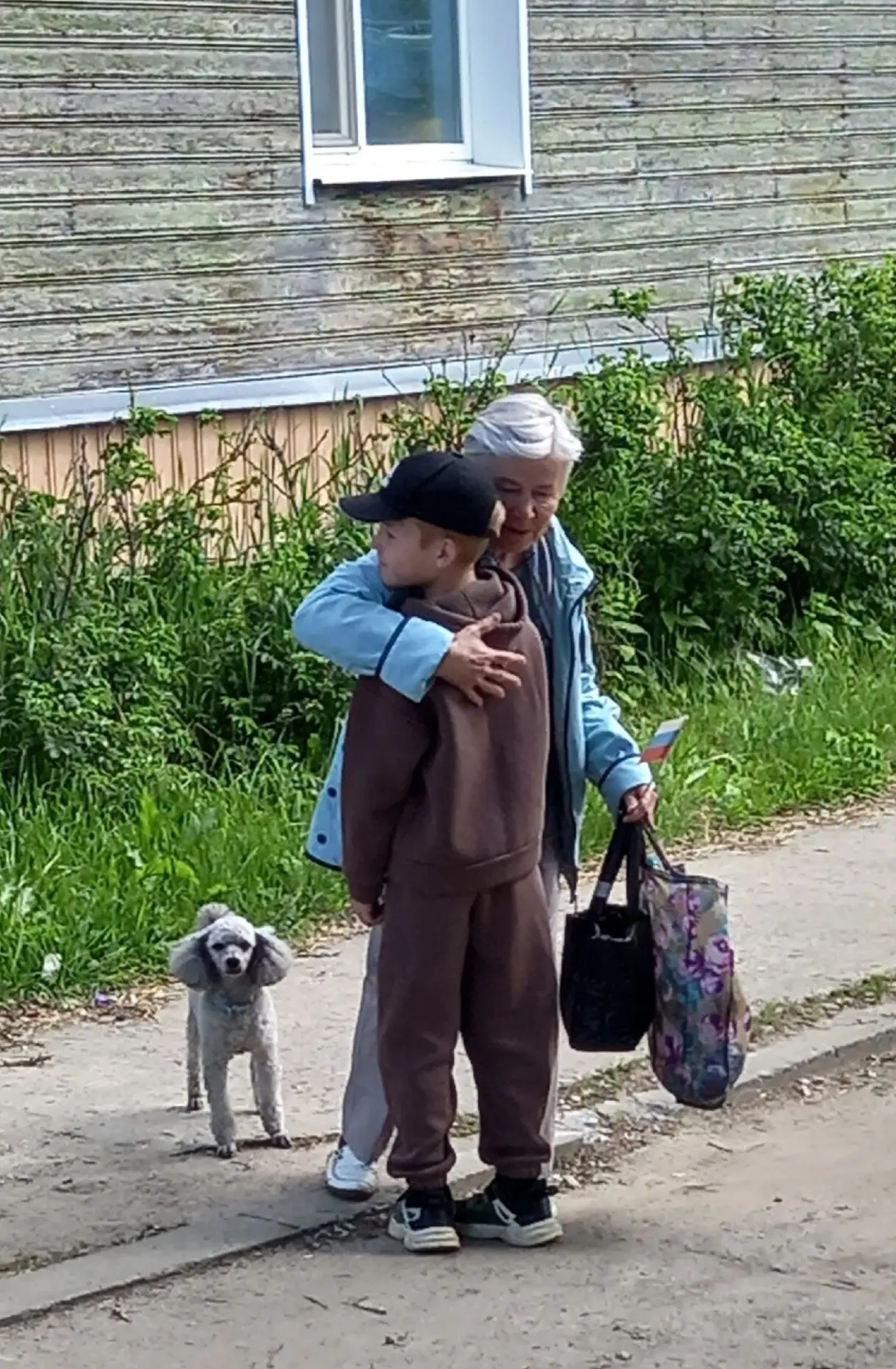 🇷🇺 Маленькие патриоты большого посёлка
✨️Сегодня наши дети устроили настоящую акцию добра и единст